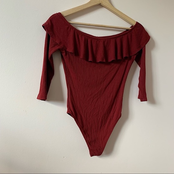 ARDENE| Off the shoulders body suit size M - Picture 7 of 7